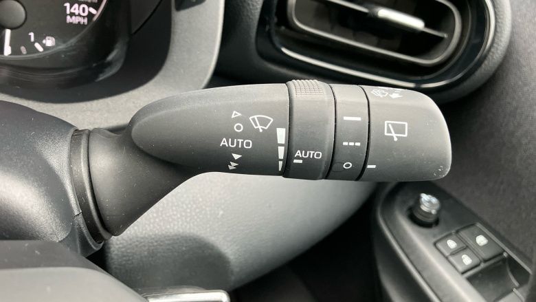 Toyota Yaris 1.5 Hybrid Icon 5dr CVT Hybrid Hatchback